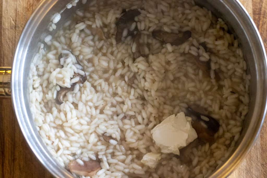 Mascarpone added to the risotto.
