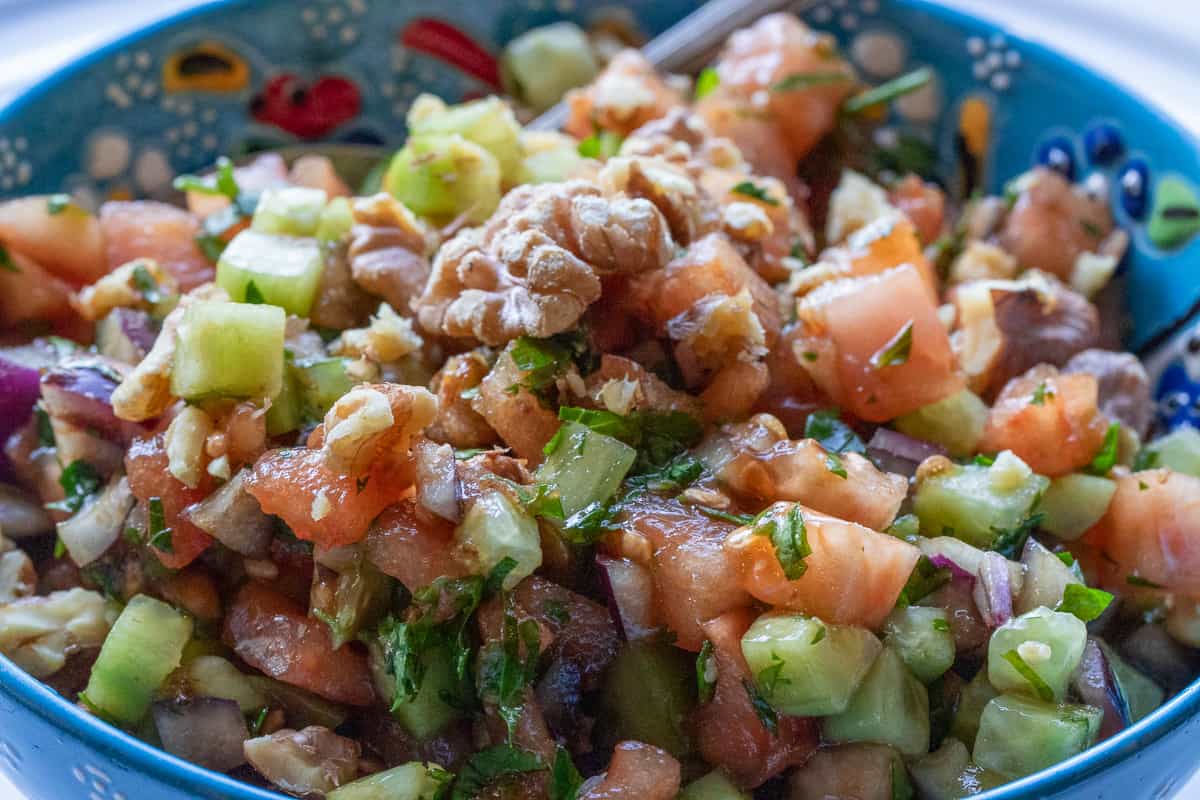 Gavurdagi Salatasi served in a bowl