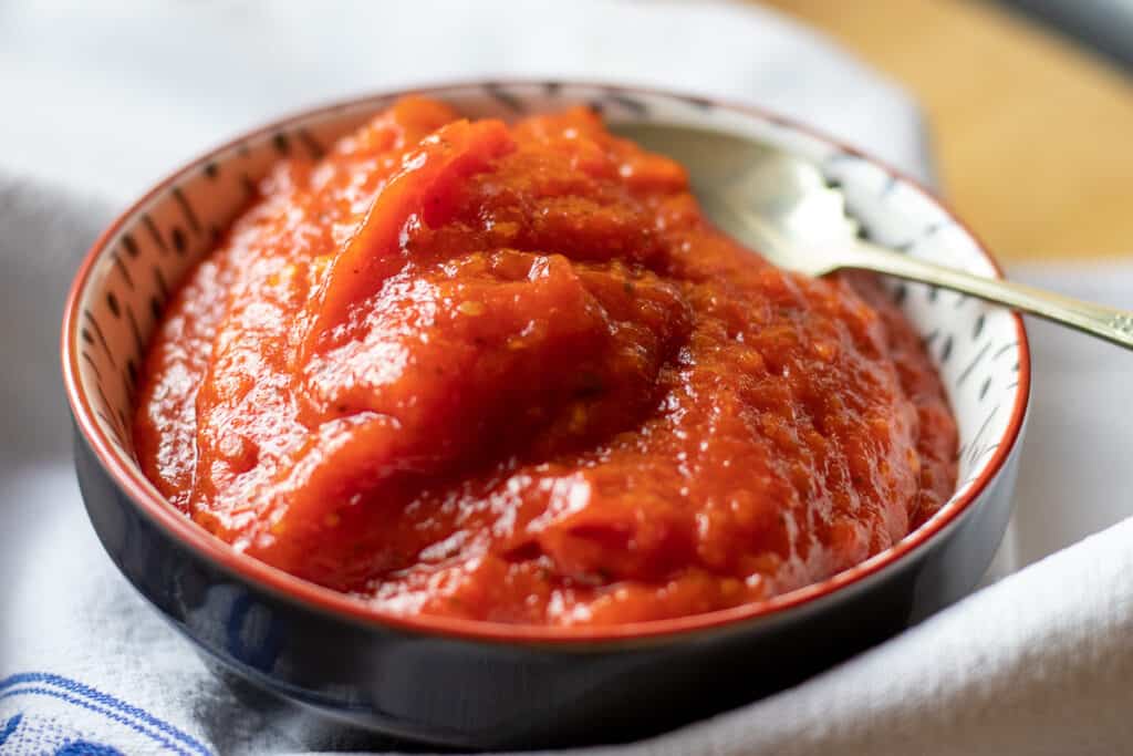 Thai Style Tomato Chili Jam Cooking