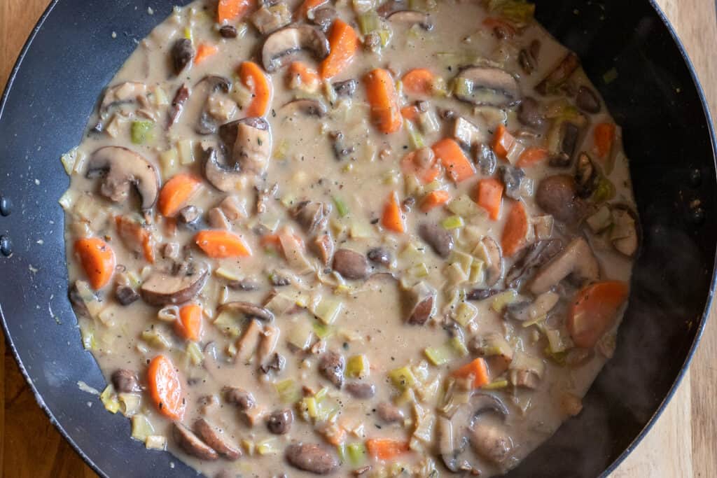 The filling thickened after stirring in the milk and porcini soaking liquid.