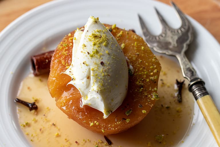 Ayva Tatlisi - Turkish Quince Dessert - Cooking Gorgeous Ayva Tatlisi - Turkish Quince Dessert - Cooking Gorgeous