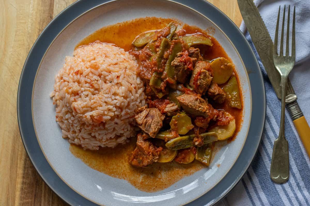 tomato rice pilaf - domatesli pilav served with taze fasulye